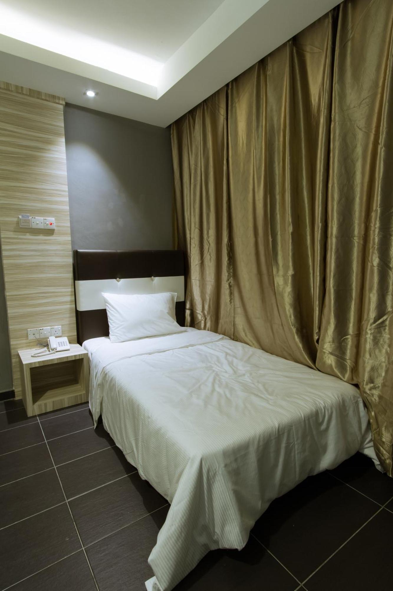 Js Hotel Johor Bahru Room photo